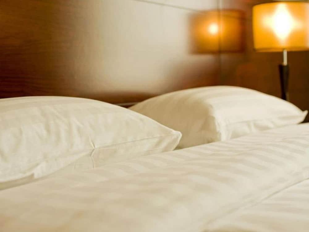 Hotel Sixty3