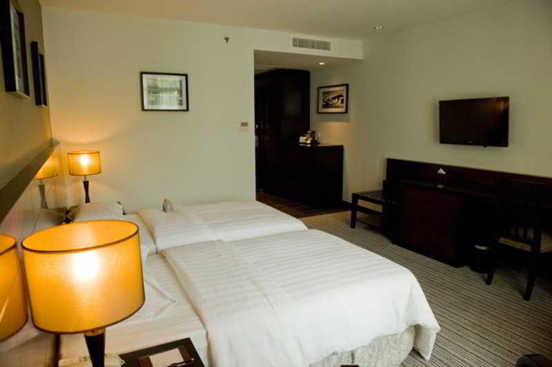 Hotel Sixty3 3*